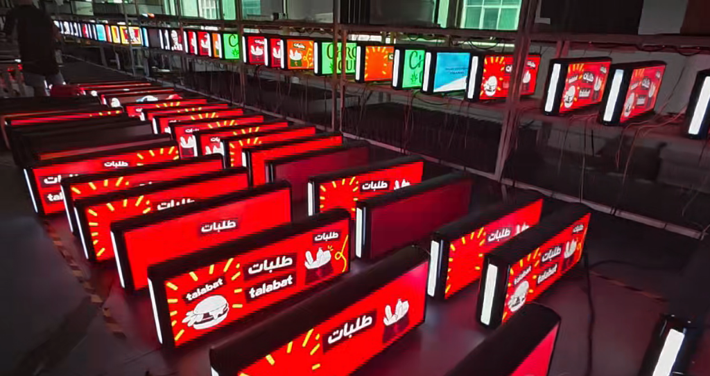 P2.5 car roof led display02